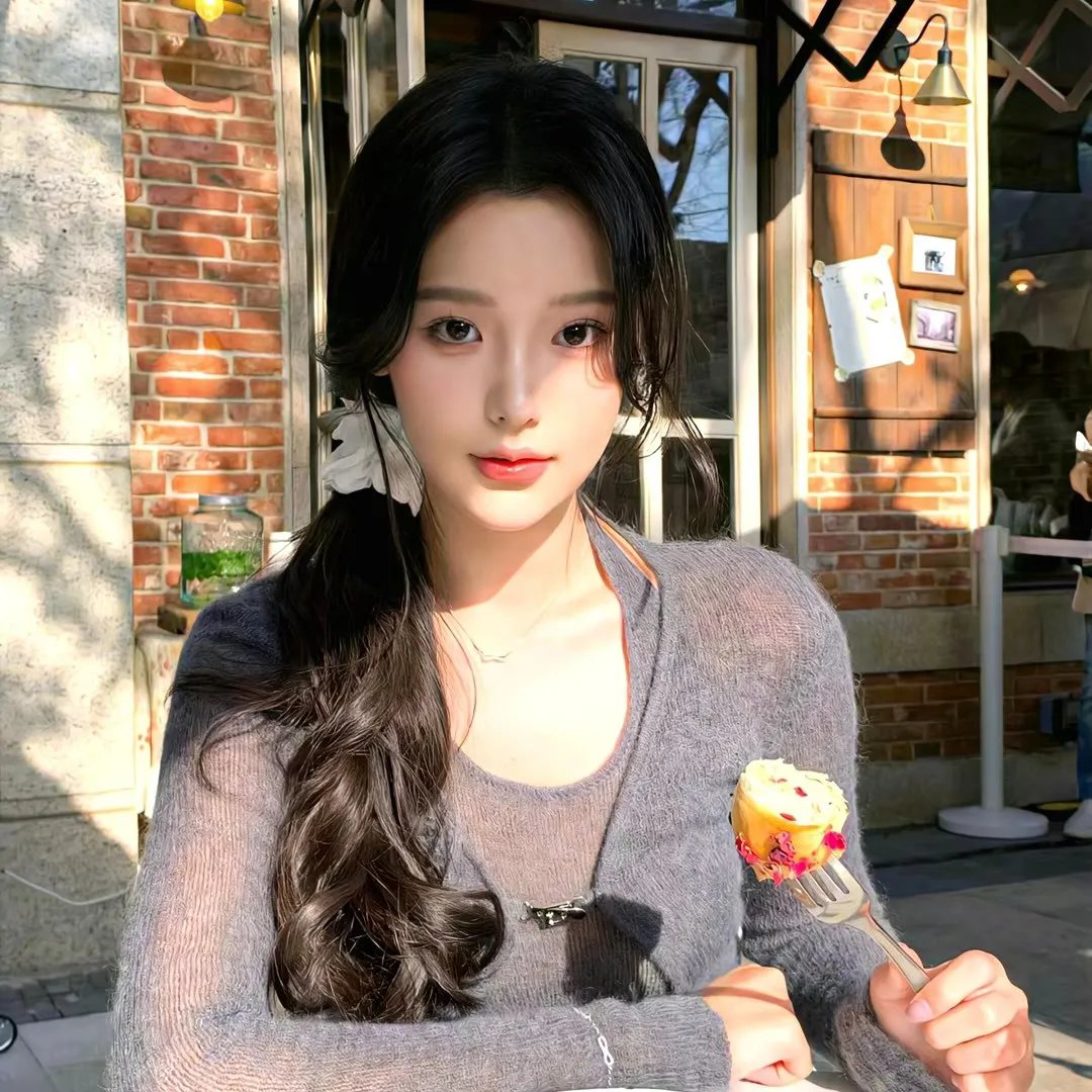 燕子与鹦鹉
